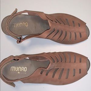 Abby Munro sandals Rose Nubuck 9 1/2